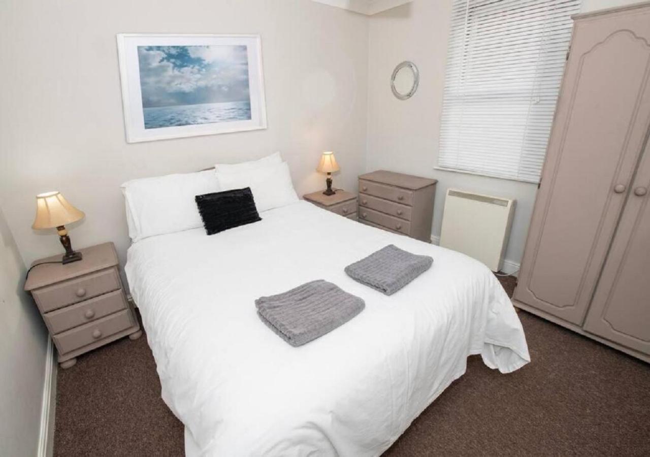 Cormorant - Beautiful 2 Bed Apartment With Sea Views Old Town Scarborough Buitenkant foto